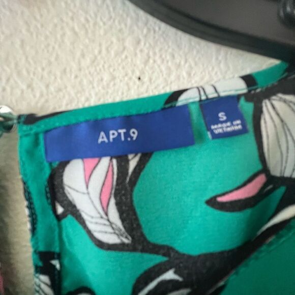 Women's Apt. 9® Georgette Bell Top S - Picture 5 of 6